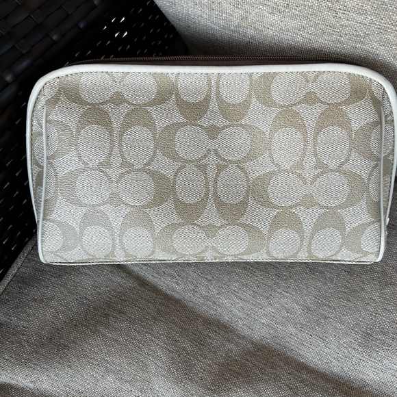 Coach Cosmetics Bag - Picture 2 of 5
